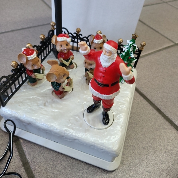 Vintage 1996 Maisto Kris Kringle's Chorus Musical Christmas Decoration - Picture 2 of 7